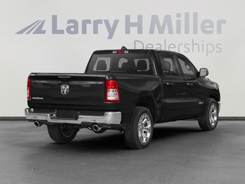 Used 2022 RAM 1500 Big Horn AWD/4WD image 2