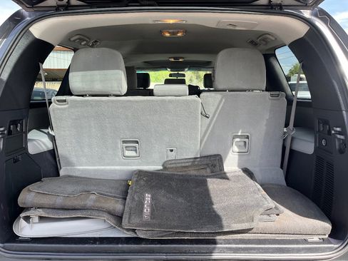 Used 2014 Toyota Sequoia SR5 AWD/4WD image 35