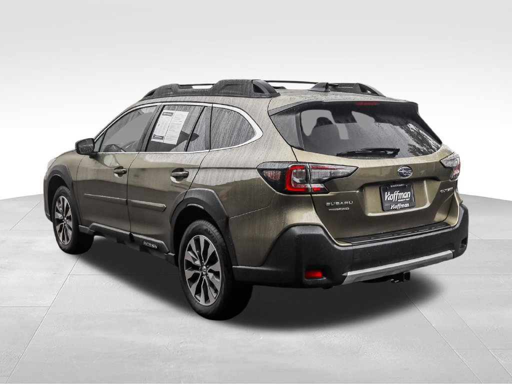 Used 2025 Subaru Outback Limited AWD/4WD image 10