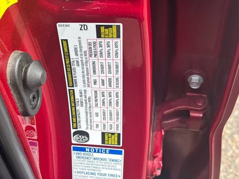 Used 2022 Toyota RAV4 LE AWD/4WD image 29
