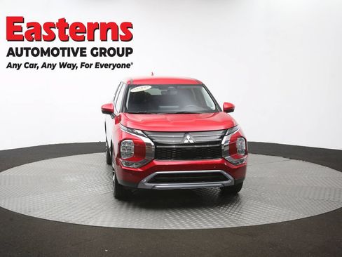 Used 2025 Mitsubishi Outlander SE FWD image 51