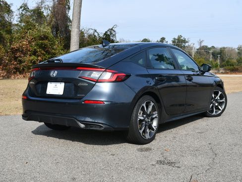 Certified 2025 Honda Civic Sport Touring image 4