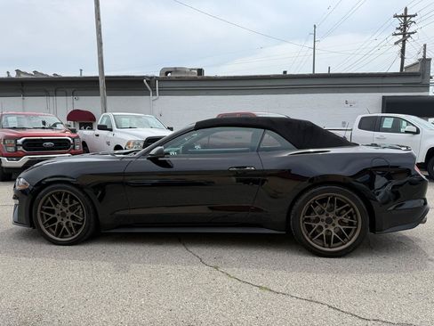 Used 2018 Ford Mustang Premium RWD image 5