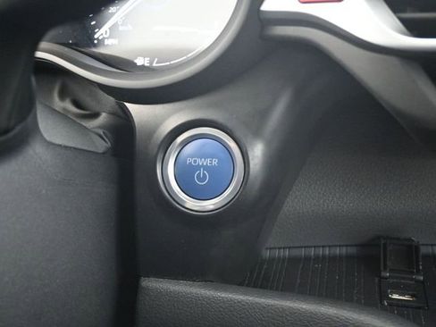 Used 2023 Toyota Sienna XSE image 11