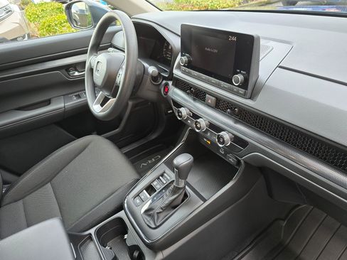 Certified 2025 Honda CR-V LX image 10