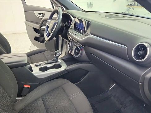 Used 2021 Chevrolet Blazer LT FWD image 38