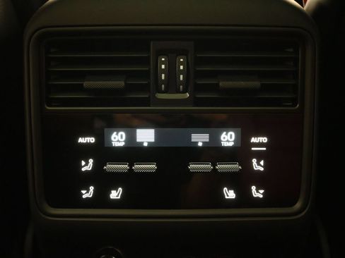 Used 2026 Porsche Cayenne S AWD/4WD image 23