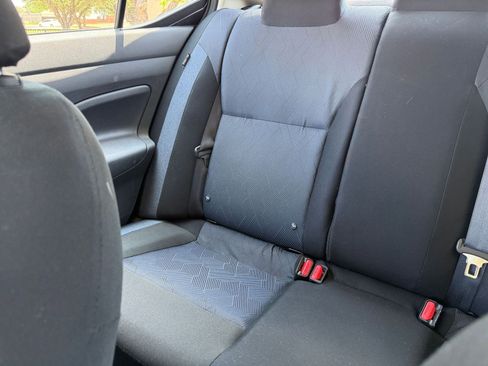 Used 2025 Nissan Versa SV FWD image 39