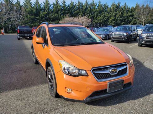 Used 2014 Subaru Crosstrek 2.0i Premium w/ Moonroof Package image 1