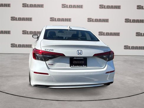 Used 2024 Honda Civic Sport image 4