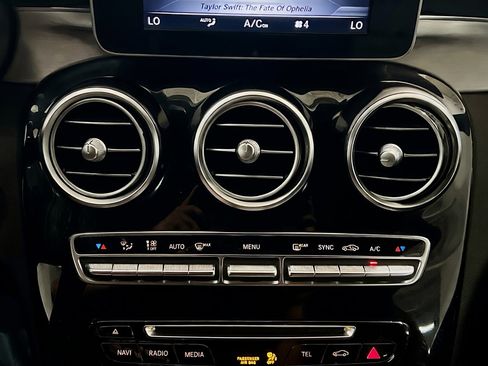 Used 2018 Mercedes-Benz C 300 Coupe image 11
