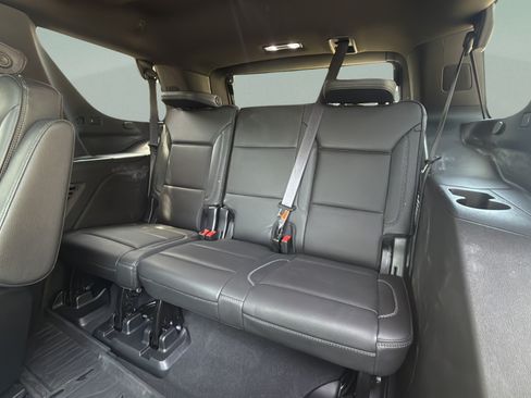 Used 2023 GMC Yukon Denali AWD/4WD image 26