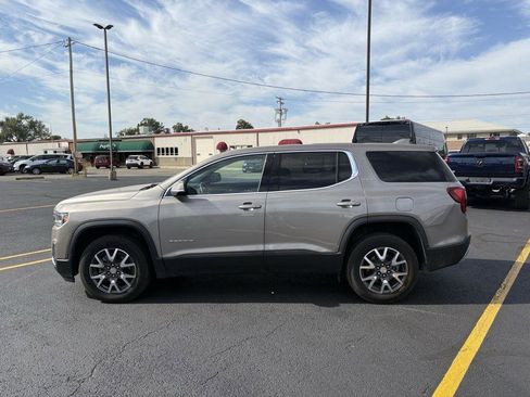 Used 2023 GMC Acadia SLE image 23