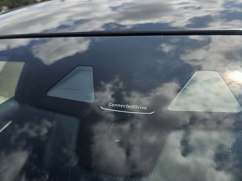 Used 2018 BMW 530e w/ Premium Package 2 image 13