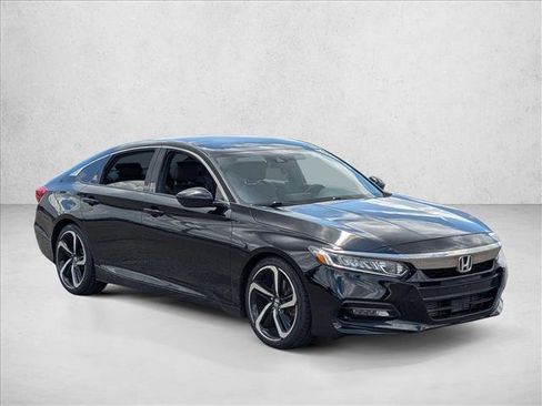 Used 2019 Honda Accord Sport image 3