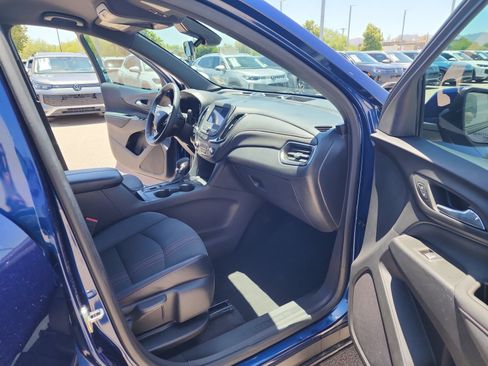Used 2023 Chevrolet Equinox RS FWD image 19