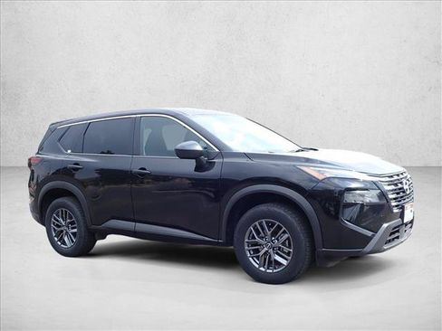 Used 2024 Nissan Rogue S AWD/4WD image 5
