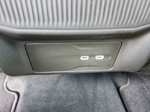 Used 2025 Jeep Wagoneer S Limited image 32