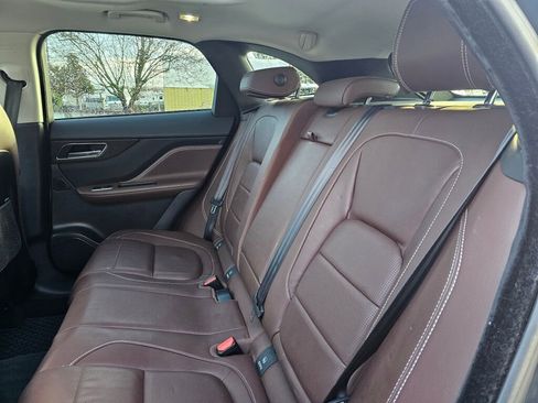 Used 2018 Jaguar F-PACE S image 22