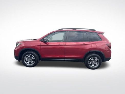 Used 2022 Honda Passport TrailSport image 2