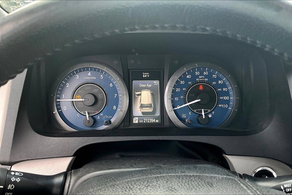 Used 2015 Toyota Sienna XLE FWD image 13