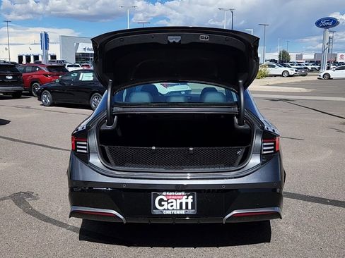 New 2025 Hyundai Sonata Limited image 19