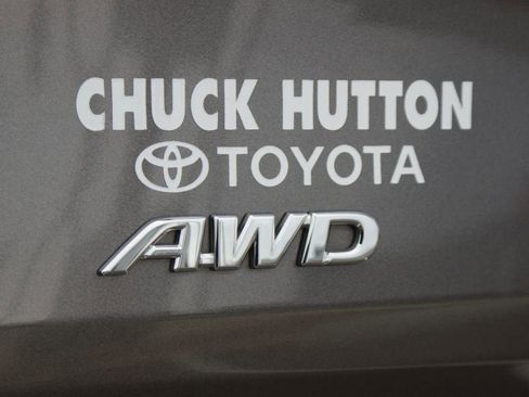 Used 2024 Toyota Sienna LE image 18