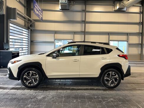 Used 2024 Subaru Crosstrek 2.0i Premium image 4