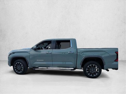 Used 2025 Toyota Tundra Limited AWD/4WD image 10