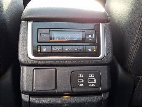 Used 2023 Subaru Ascent Limited w/ Technology Package image 13