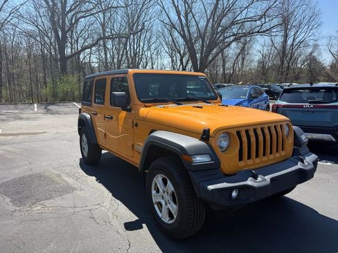 Used 2018 Jeep Wrangler Unlimited Sport S AWD/4WD image 1
