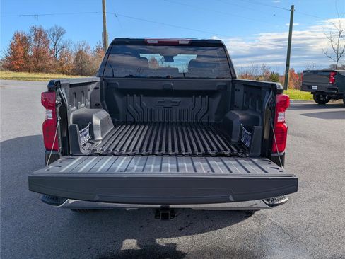 Used 2024 Chevrolet Silverado 1500 LT image 13