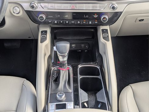 Used 2024 Kia Telluride S w/ S Sunroof Package FWD image 16