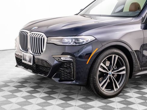 Used 2022 BMW X7 xDrive40i w/ M Sport Package image 35