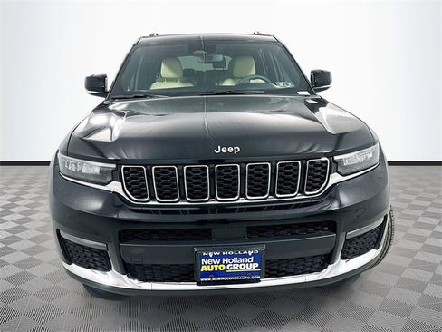 Used 2023 Jeep Grand Cherokee L Limited image 2