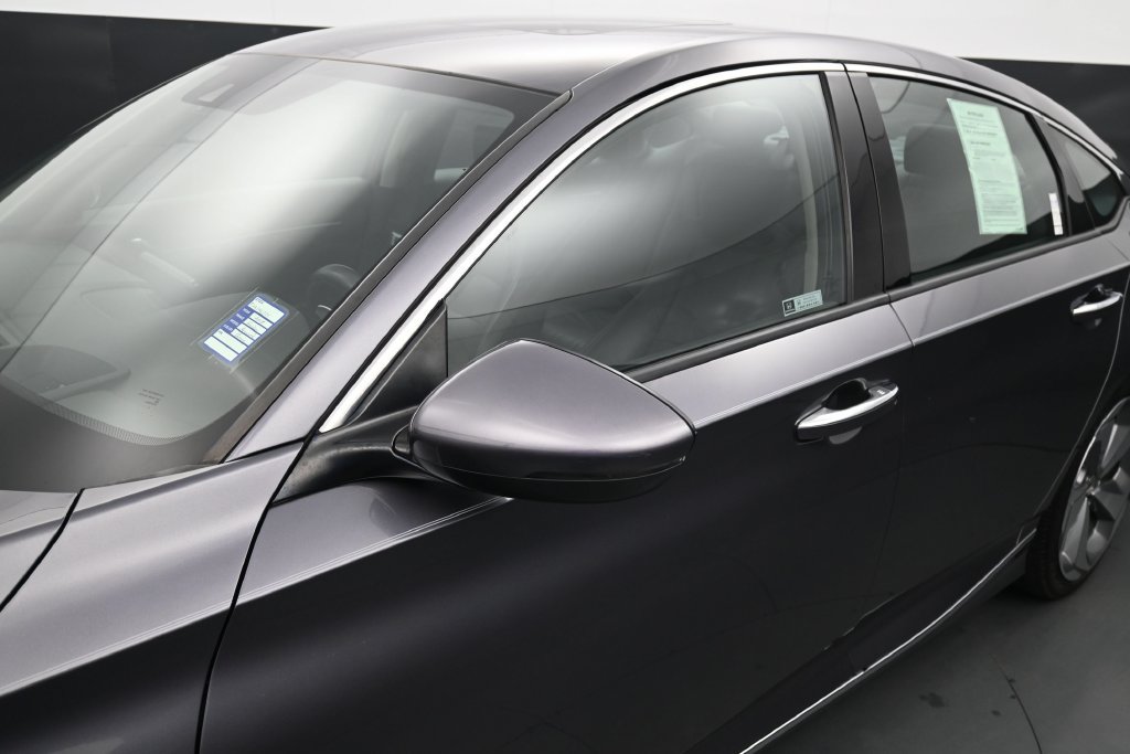 Used 2018 Honda Accord Touring image 13