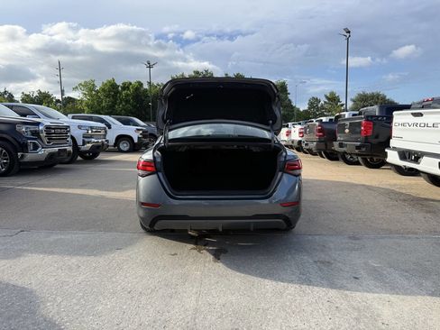 Used 2022 Nissan Sentra SV FWD image 36