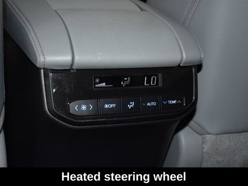 Used 2020 Toyota Highlander Limited AWD/4WD image 29