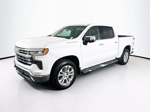 Used 2024 Chevrolet Silverado 1500 LTZ RWD image 3