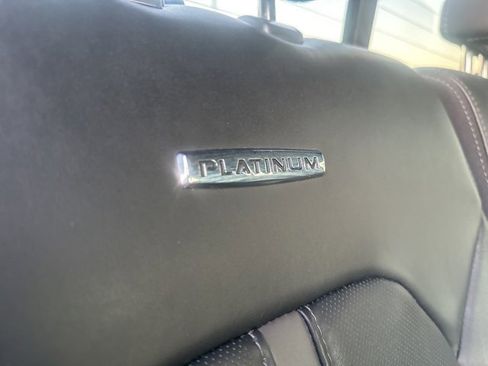 Used 2017 Ford F150 Platinum w/ Equipment Group 701A Luxury image 14