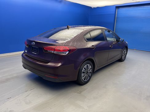 Used 2017 Kia Forte LX FWD image 7