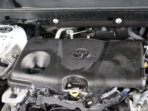 Used 2023 Toyota RAV4 XLE w/ Convenience Package image 14