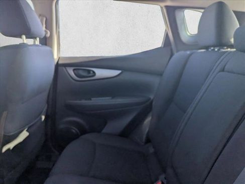 Used 2018 Nissan Rogue Sport S FWD image 18