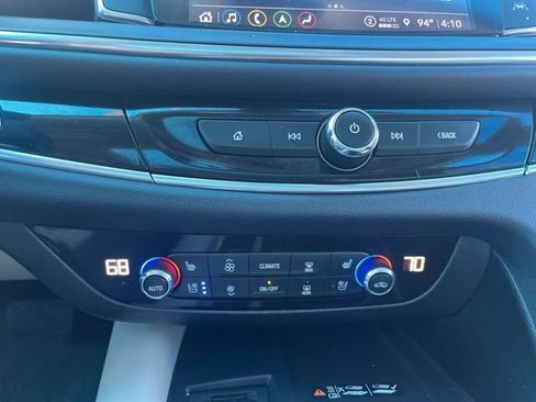 Used 2023 Buick Enclave Avenir w/ Trailering Package, 5000 lbs. FWD image 20