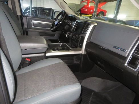 Used 2019 RAM 1500 Lone Star image 38