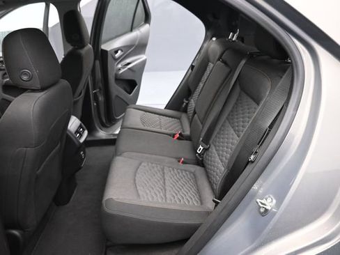 Used 2019 Chevrolet Equinox LT FWD image 11