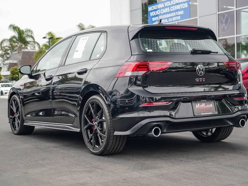 Certified 2024 Volkswagen GTI Autobahn FWD image 9