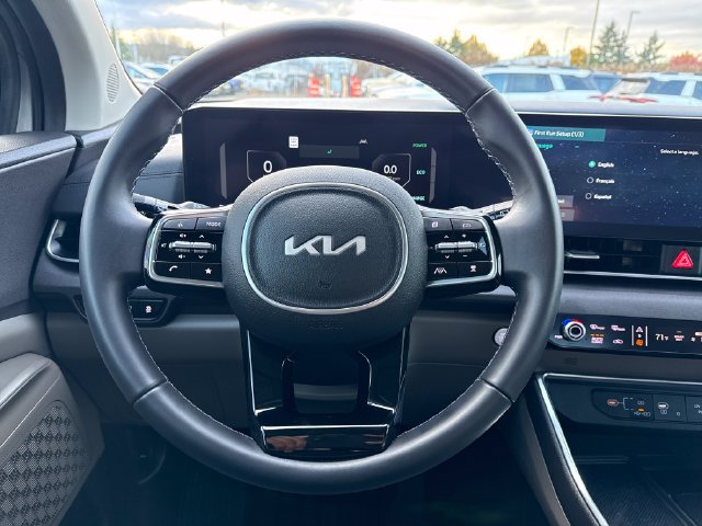 Used 2026 Kia Carnival SX FWD image 19