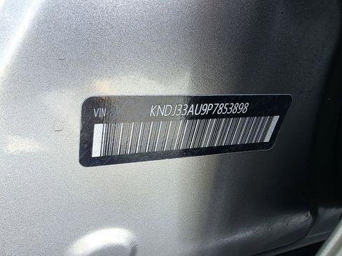 Used 2023 Kia Soul EX image 24