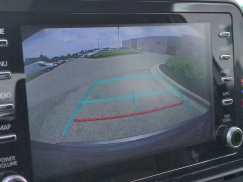 Used 2019 Toyota C-HR LE FWD image 28